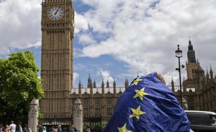 UE jest stroną 1139 porozumień dotyczących handlu, rozwoju, praw człowieka, bezpieczeństwa. Wszystki