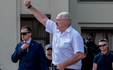 Łukaszenko polecił MSW zakończenie niepokojów w Mińsku