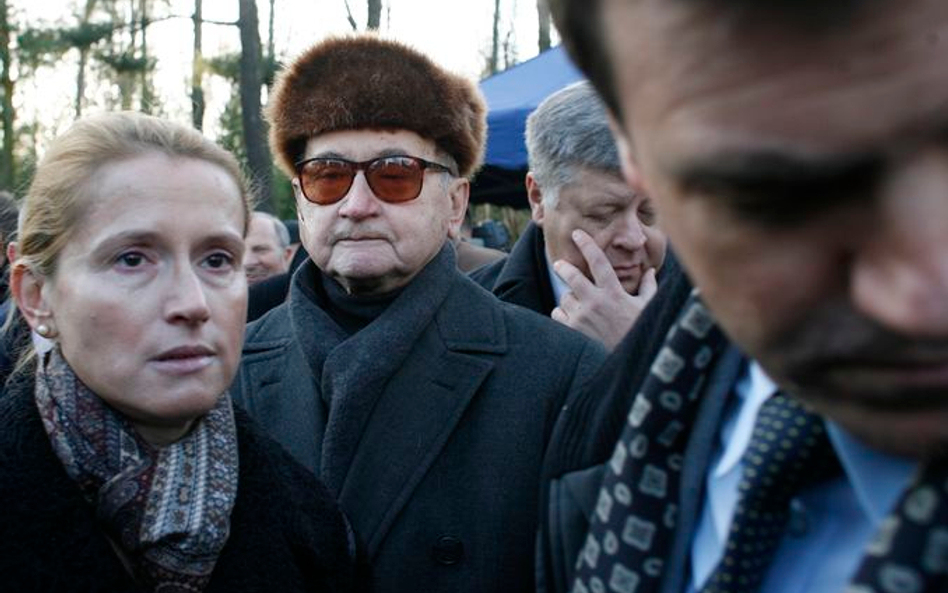 Jaruzelska i SLD będą pomagać zdegradowanym