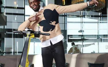 Usain Bolt z e-hulajnogą w Tokio