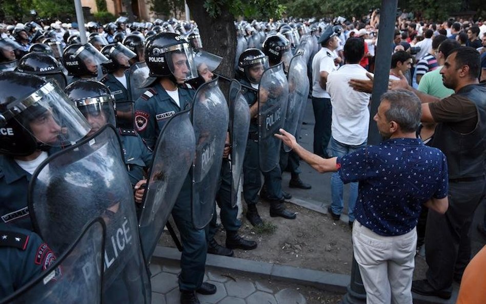 Protesty w Armenii. O krok od Majdanu