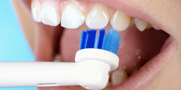 Nadchodzi rewolucja w wybielaniu zębów? Przełomowe odkrycie chińskich naukowców