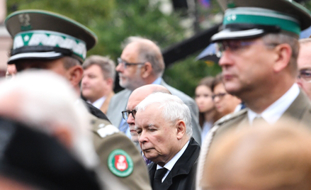 W niedzielę Jarosław Kaczyński uczestniczył w polowej mszy świętej na pl. Krasińskich w Warszawie, w