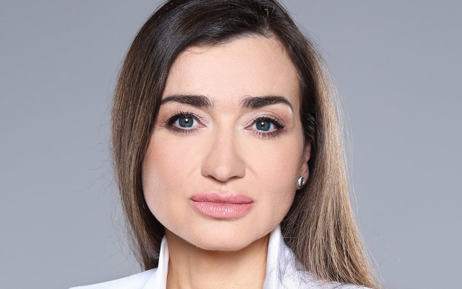 Dr n. med. Monika Łukasiewicz:  Kobiety rzeczywiście są bardziej zależne od hormonów.