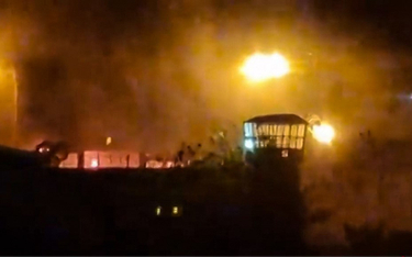 Pożar i strzelanina w więzieniu w Teheranie. Trafiają tam więźniowie polityczni