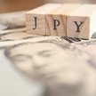 Niepewność w stosunku do jena wciąż jest bardzo duża
