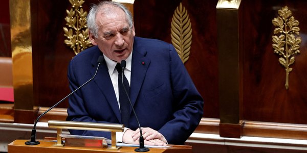 Francja. Upadł rząd François Bayrou. Czy Macron mianuje kolejnego premiera?