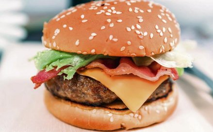 Cheeseburger zmienił jadłospis miliardów ludzi