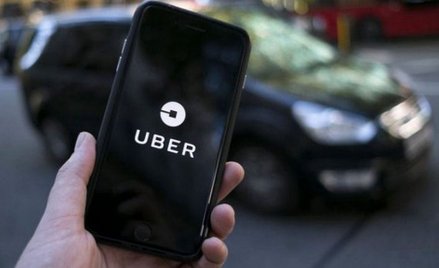 Kierowca jeżdżący z Uberem wykonuje usługę transportową - wyrok WSA w Krakowie