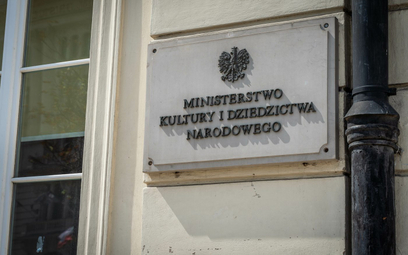 400 mln zł do wzięcia. Artyści i samorządowcy porozumieli się z rządem