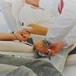 Pożyczyła 300 tys. dolarów od pacjentki. Zdiagnozowała u niej demencję