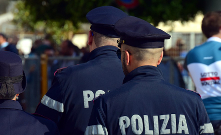 Włochy: Siedem godzin negocjacji. Zakładnicy uwolnieni