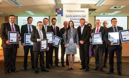 Laureaci od lewej: Peter Kay (KPMG), Krzysztof Moczulski (Deloitte), Wojciech Krok (Parulski i Wspól