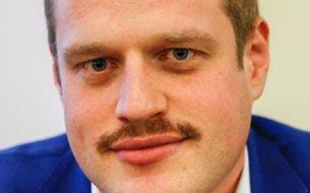 Inwestycje firm z kapitałem ponadnarodowym stanowią metodę na rozwój w tych sektorach, w których w n