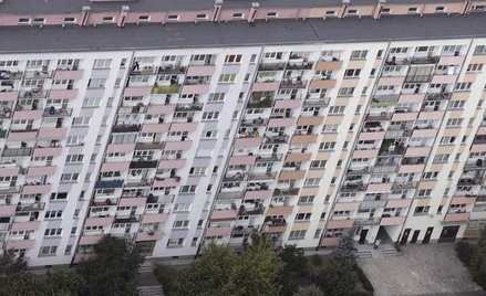 Warszawa. Agenci nieruchomości oszukują swoich klientów