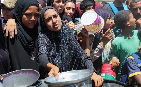 Do Strefy Gazy dociera zbyt mało pomocy humanitarnej, by wykarmić głodujących Palestyńczyków