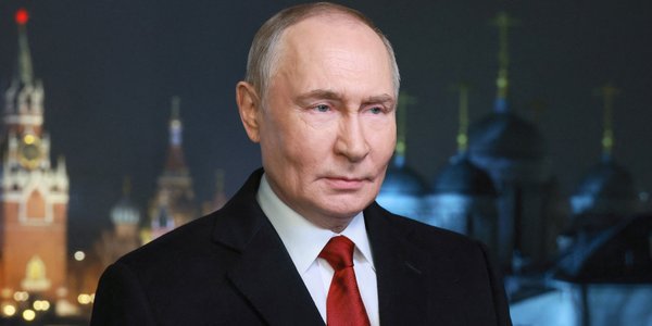 Trump bije sojuszników Kremla, Putin milczy