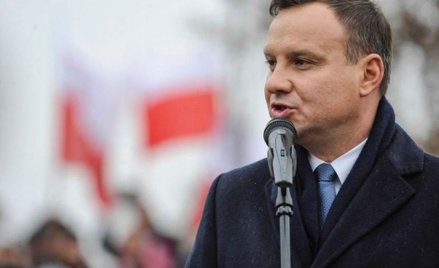 Sondaż: Polacy nie chcą referendum i nowej konstytucji
