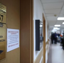 Robert Gwiazdowski: Kto naprawdę ponosi konsekwencje sporu o sędziów