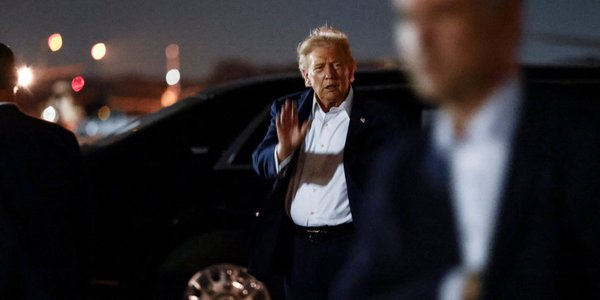 „Ci głupcy są głupi”. Donald Trump chwali porozumienie z Iranem