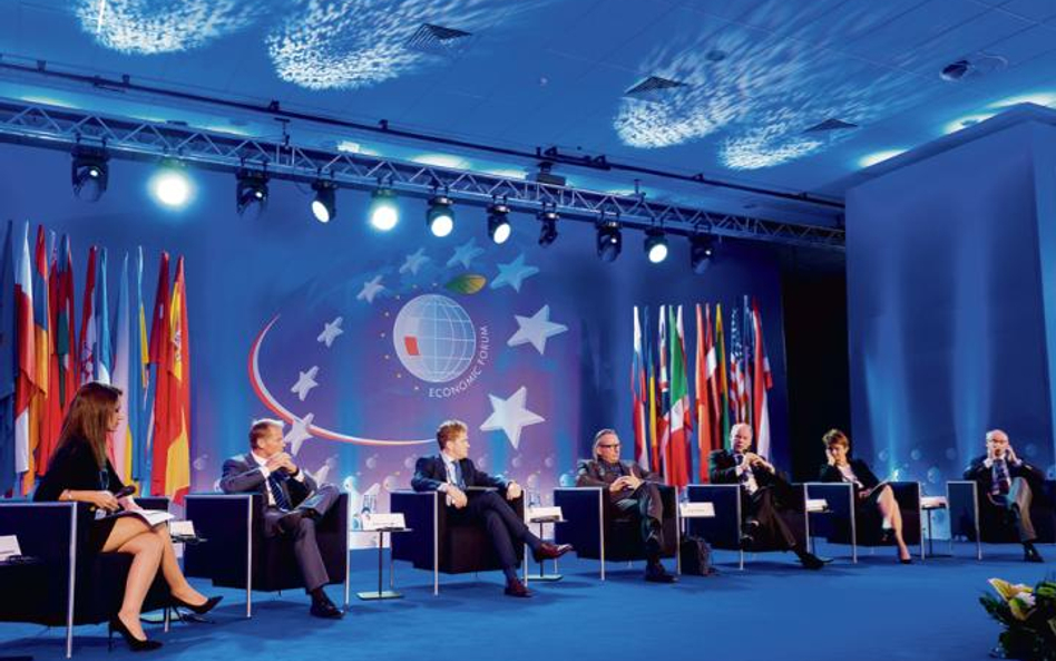 Uczestnicy debaty „Nowy wymiar polityki gospodarczej. Europa w globalnej grze”.