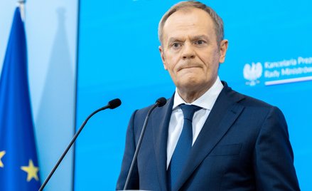 Donald Tusk wciąż nie ma rzecznika, a jego brak zaczyna być  widoczny w komunikacji ze społeczeństwe