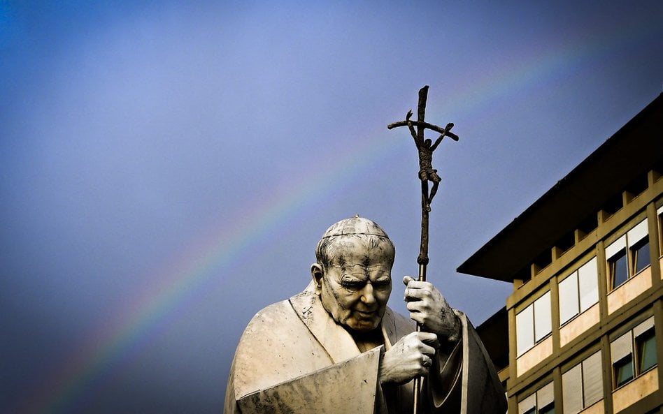 Jaką drogę wybrać w życiu? Takie pytanie w odniesieniu do Jana Pawła II może tych, którzy widzą post