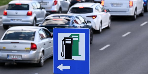Piątek przyniesie niższe ceny na stacjach. Benzyna i diesel wyraźnie w dół