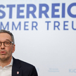 – Herbert Kickl [szef FPÖ] pragnie ustawić Austrię przeciw UE, NATO i ogólnie przeciwko Zachodowi or