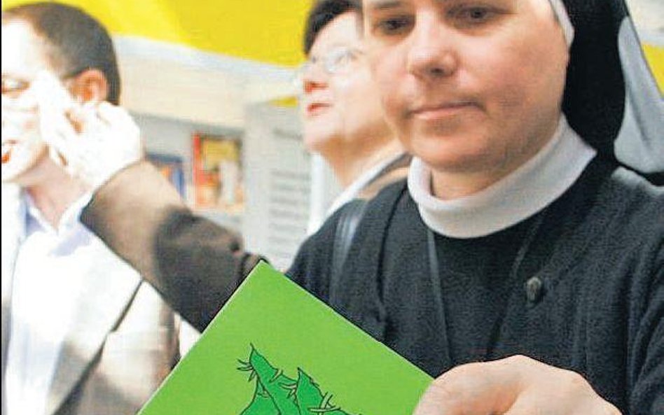 Książki o papieżu i Matce Teresie to bestsellery