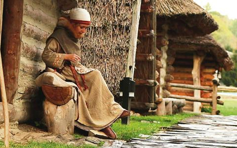 Nad Ropą jest 8 hektarowy kompleks – skansen i muzeum multimedialne