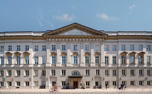 Barokowy budynek głównej części hotelu.