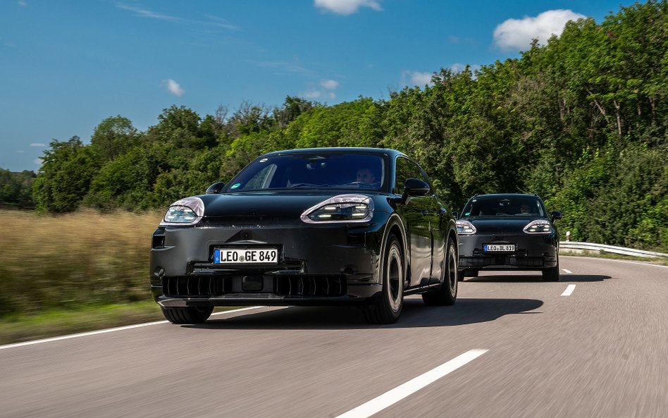 Zamaskowane prototypy elektrycznego Porsche Cayenne