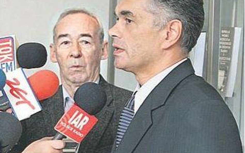 Prezes Janusz Kurtyka i członek Kolegium IPN prof. Andrzej Paczkowski ogłosili wczoraj decyzję o odt