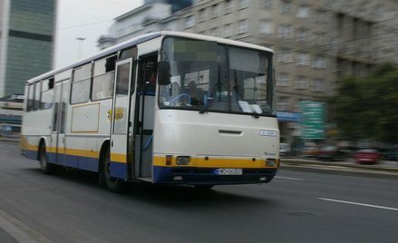Za dowóz pracowników do firmy trzeba odprowadzić podatek