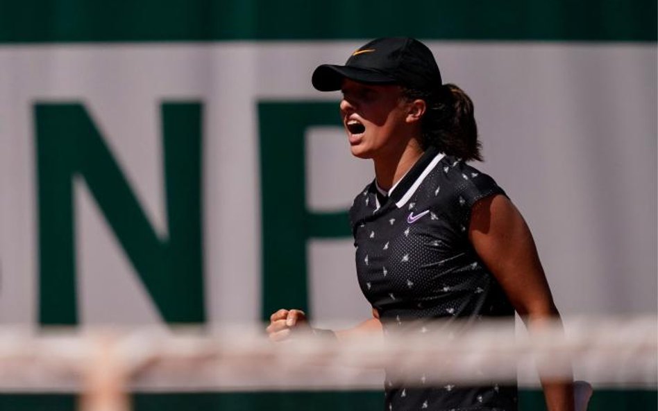 Iga Świątek dziś będzie walczyć z obrończynią tytułu, rozstawioną z numerem 3 Simoną Halep