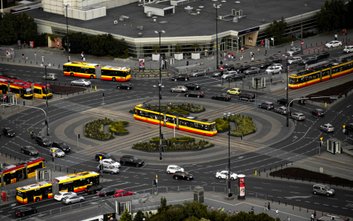 Liczba ofiar śmiertelnych na warszawskich ulicach systematycznie spada