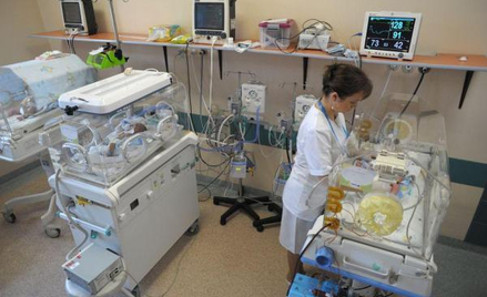 Bliźnięta umarły, szpital nadal przyjmuje porody