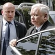 Prezes Jarosław Kaczyński dobrze pamięta kłopotliwą dla PiS aferę sprzed czterech lat z nagrodami dl