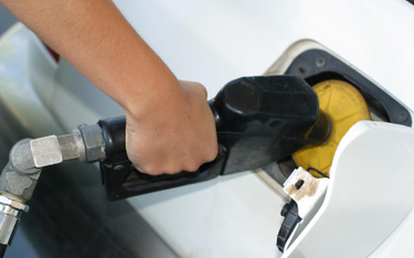 VAT: Ważna jest data zakupu paliwa, a nie moment wystawienia faktury