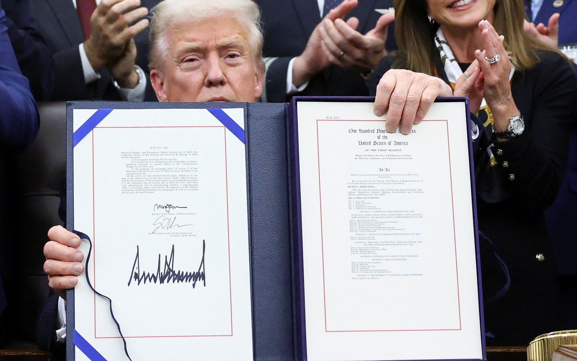 США: Конец паралича администрации. Самый долгий шатдаун в истории перешел в историю