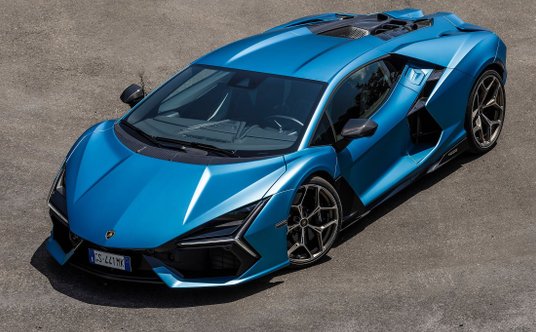 Lamborghini Revuelto