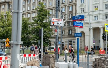 Trwa przebudowa sygnalizacji w ramach budowy drogi dla rowerów