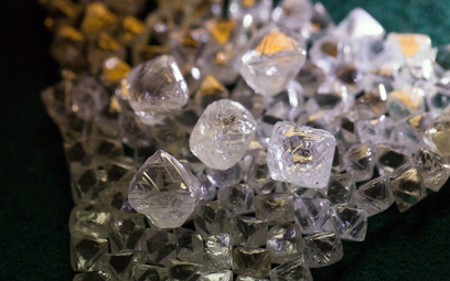 Rosja: Diamenty wyniesione w bieliźnie