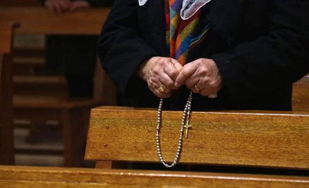 Sondaż: Niemal połowa Polaków źle ocenia Kościół. Wynik najgorszy od 1993 roku