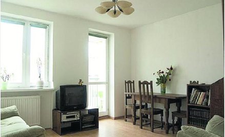 64-metrowe mieszkanie przy ul. Myśliwskiej w Krakowie z 1998 r. kosztuje 5,5 tys. zł za mkw. Dziś je