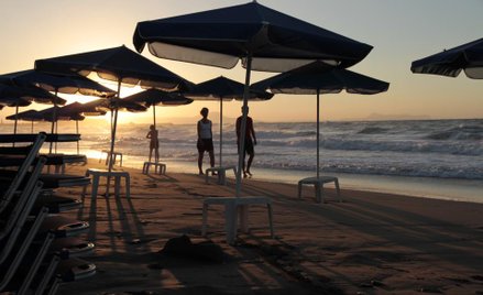 Samodzielne wycieczki tańsze o 1-2 tys. zł