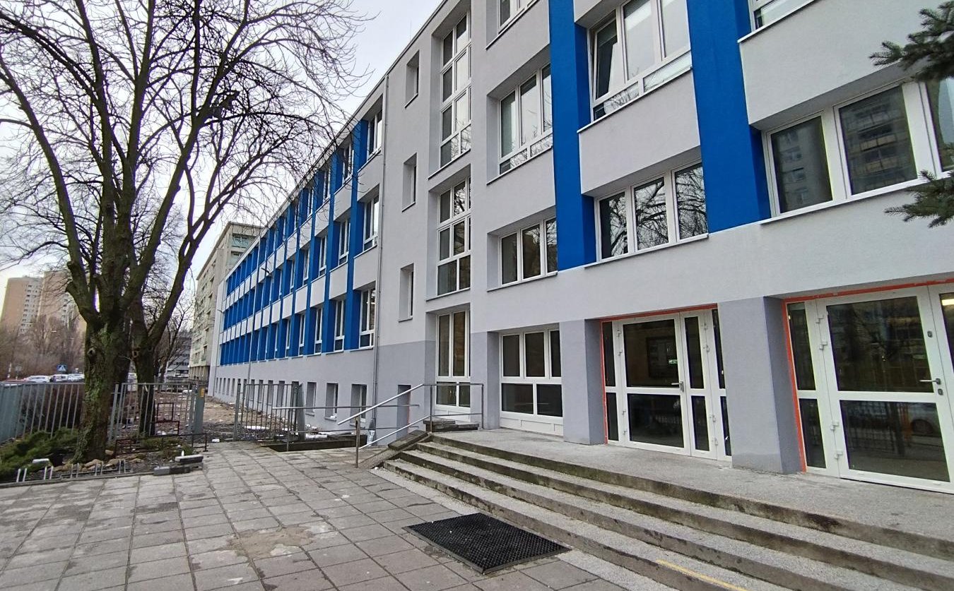 Stały monitoring szkół w miastach. Kontrola zużycia wody, ciepła czy prądu