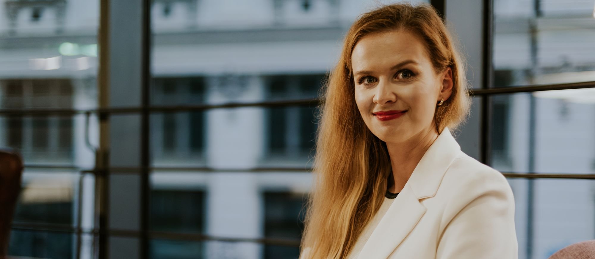 Polish female  on the situation in Dubai: "This is not our war"