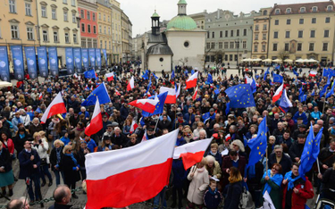 Raport RPO: wolność zgromadzeń w Polsce jest naruszana